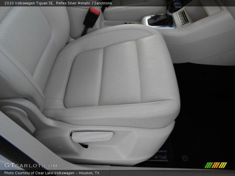 Reflex Silver Metallic / Sandstone 2010 Volkswagen Tiguan SE