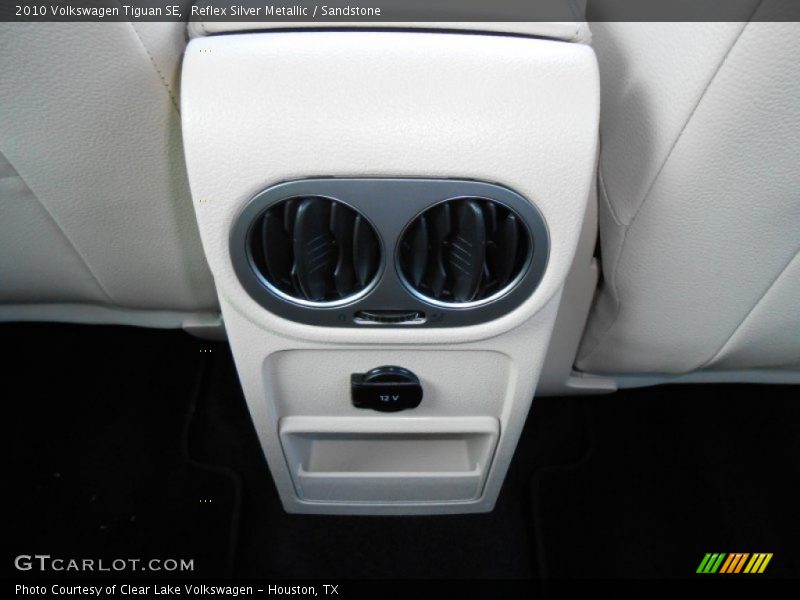 Reflex Silver Metallic / Sandstone 2010 Volkswagen Tiguan SE