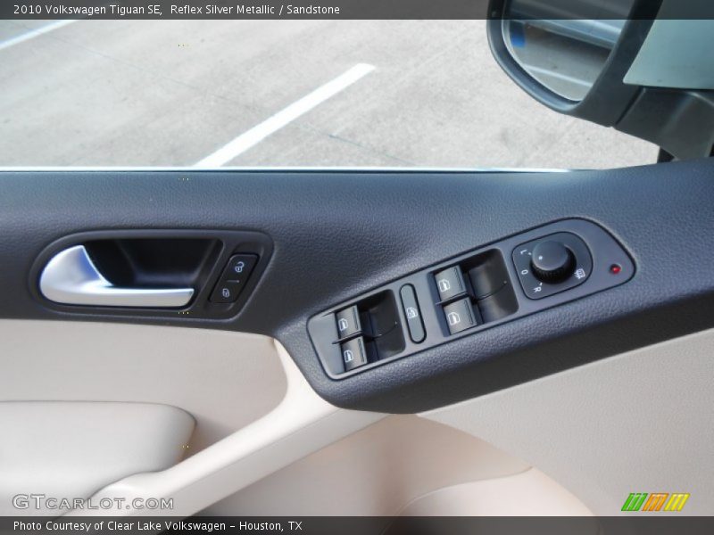 Reflex Silver Metallic / Sandstone 2010 Volkswagen Tiguan SE