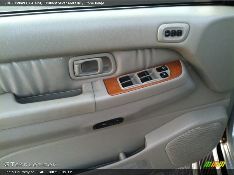 Brilliant Silver Metallic / Stone Beige 2002 Infiniti QX4 4x4
