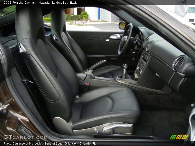 Front Seat of 2008 Cayman 