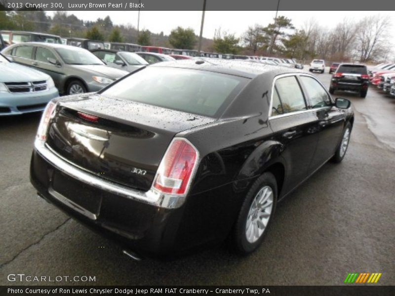 Luxury Brown Pearl / Black 2013 Chrysler 300