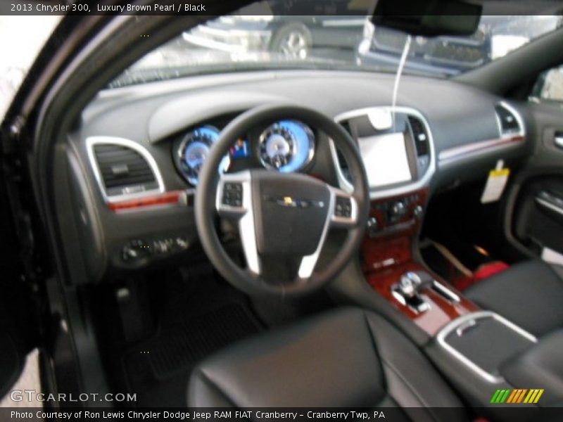 Luxury Brown Pearl / Black 2013 Chrysler 300