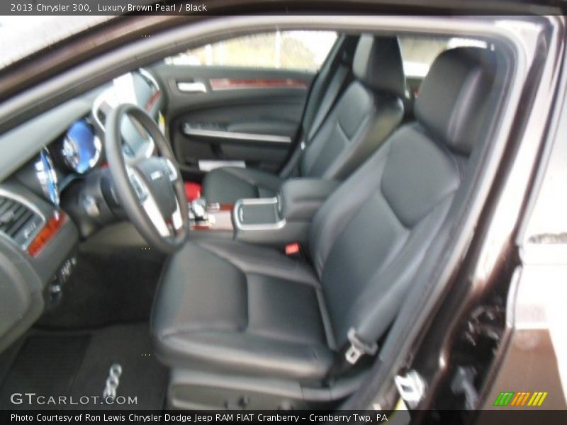 Luxury Brown Pearl / Black 2013 Chrysler 300
