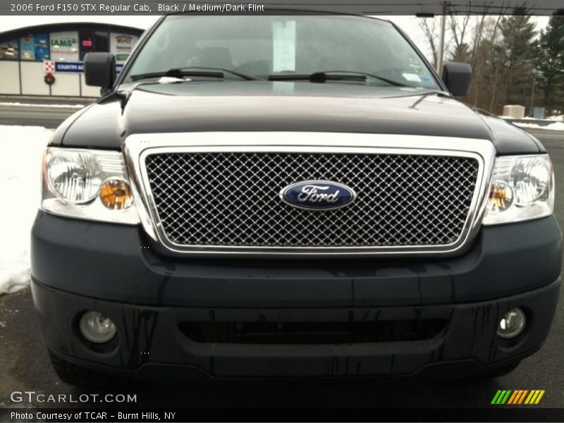 Black / Medium/Dark Flint 2006 Ford F150 STX Regular Cab