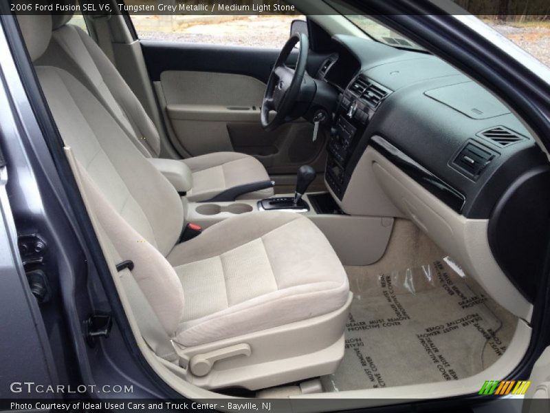 Front Seat of 2006 Fusion SEL V6