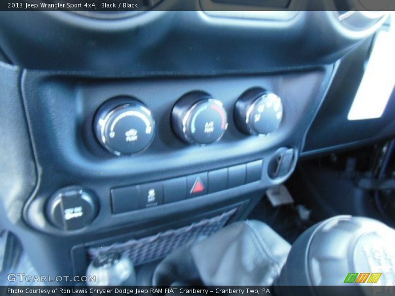 Black / Black 2013 Jeep Wrangler Sport 4x4