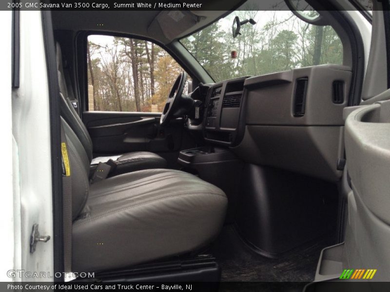 Summit White / Medium Pewter 2005 GMC Savana Van 3500 Cargo