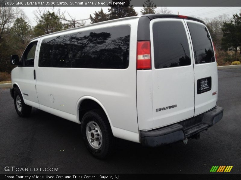 Summit White / Medium Pewter 2005 GMC Savana Van 3500 Cargo