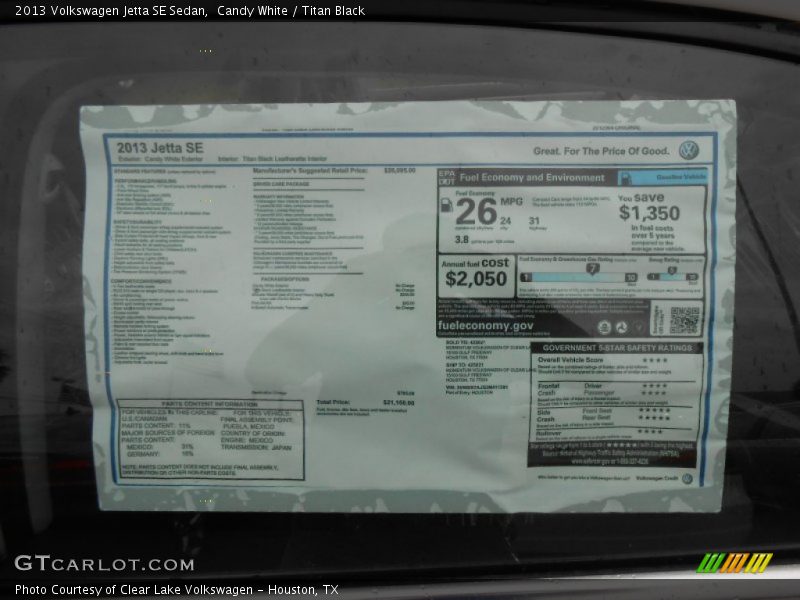 Candy White / Titan Black 2013 Volkswagen Jetta SE Sedan