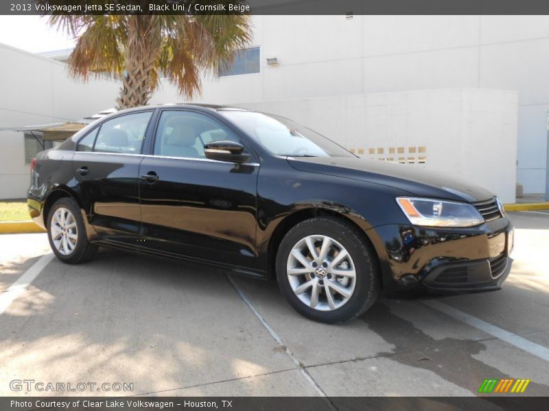 Black Uni / Cornsilk Beige 2013 Volkswagen Jetta SE Sedan