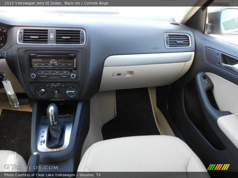 Black Uni / Cornsilk Beige 2013 Volkswagen Jetta SE Sedan