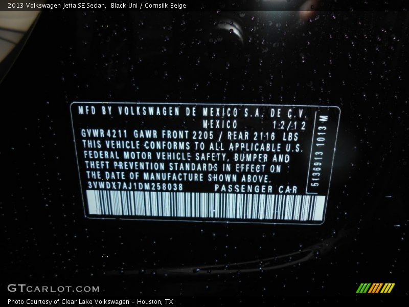 Black Uni / Cornsilk Beige 2013 Volkswagen Jetta SE Sedan