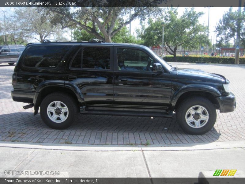 Black / Oak 2000 Toyota 4Runner SR5