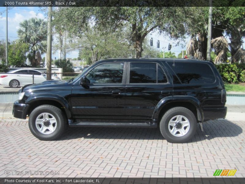Black / Oak 2000 Toyota 4Runner SR5