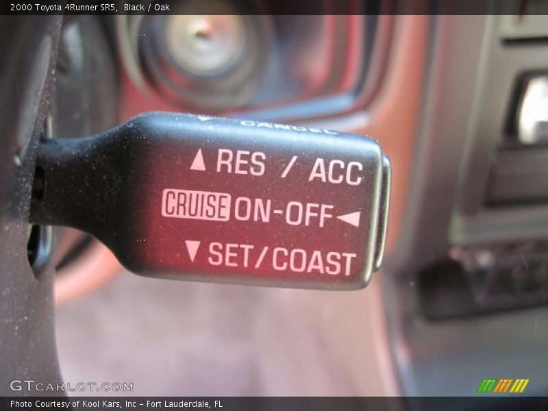 Black / Oak 2000 Toyota 4Runner SR5