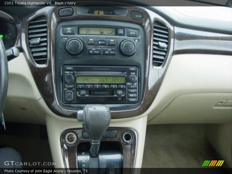 Black / Ivory 2001 Toyota Highlander V6