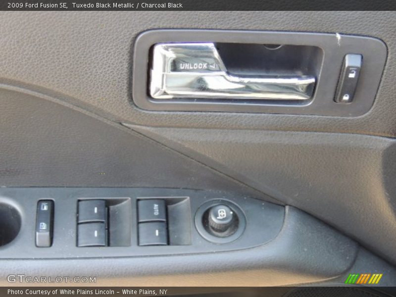 Tuxedo Black Metallic / Charcoal Black 2009 Ford Fusion SE