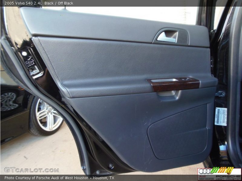 Black / Off Black 2005 Volvo S40 2.4i