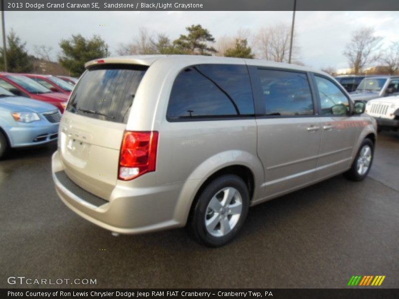 Sandstone / Black/Light Graystone 2013 Dodge Grand Caravan SE