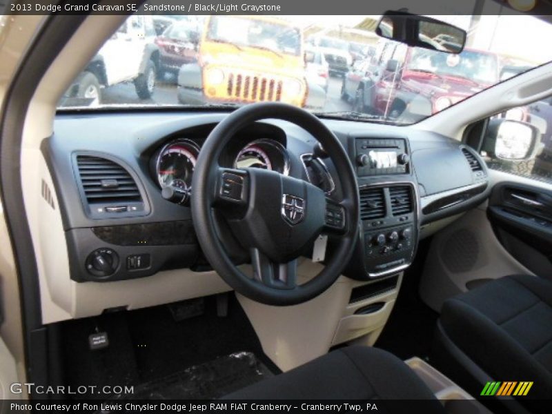 Sandstone / Black/Light Graystone 2013 Dodge Grand Caravan SE