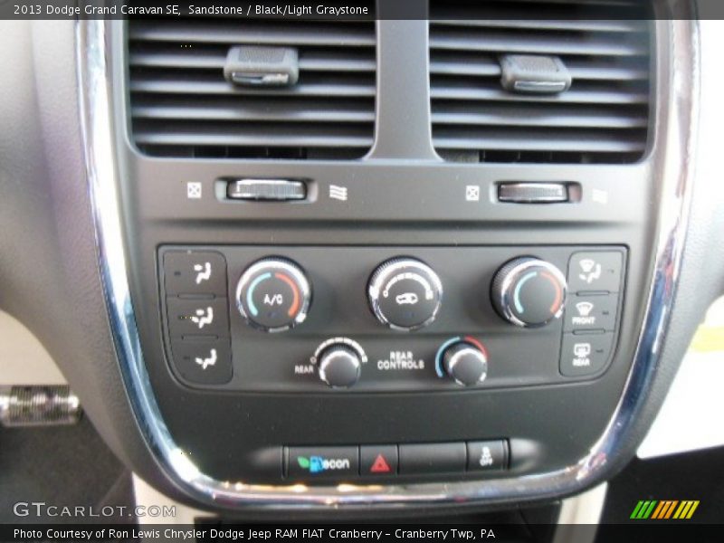 Sandstone / Black/Light Graystone 2013 Dodge Grand Caravan SE