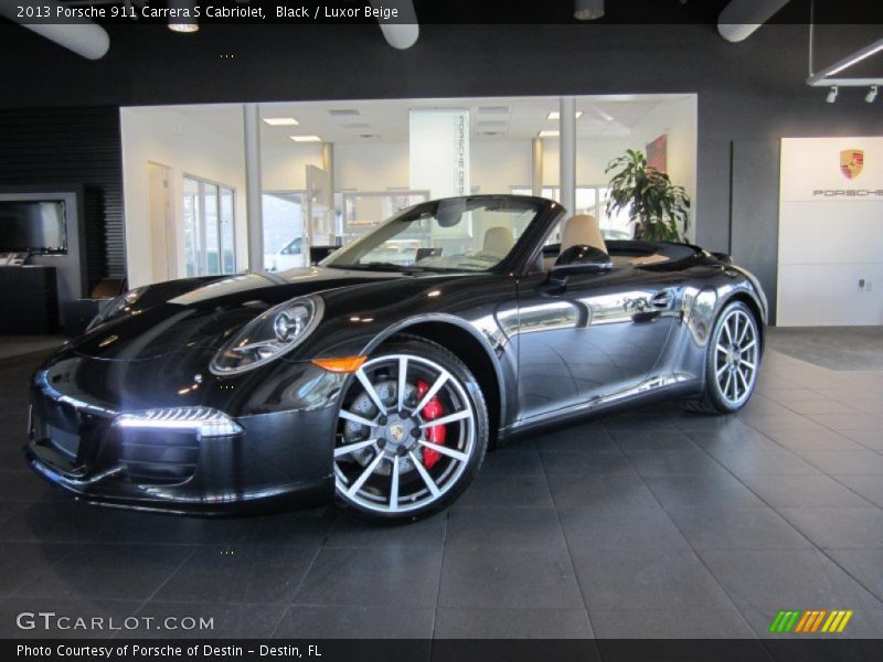 Front 3/4 View of 2013 911 Carrera S Cabriolet