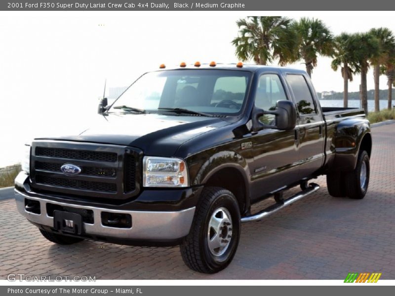 Front 3/4 View of 2001 F350 Super Duty Lariat Crew Cab 4x4 Dually