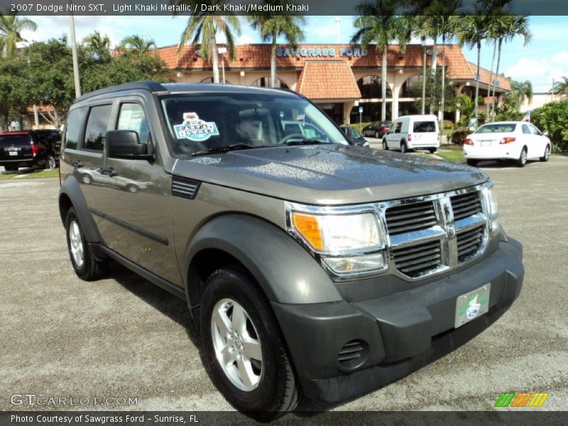 Light Khaki Metallic / Dark Khaki/Medium Khaki 2007 Dodge Nitro SXT