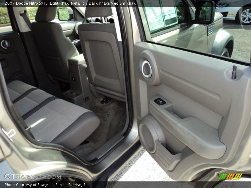 Light Khaki Metallic / Dark Khaki/Medium Khaki 2007 Dodge Nitro SXT