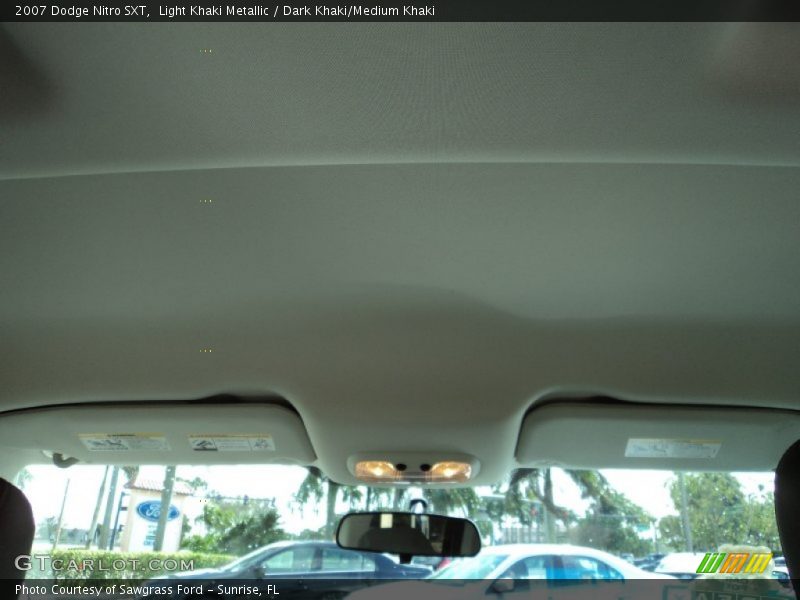 Light Khaki Metallic / Dark Khaki/Medium Khaki 2007 Dodge Nitro SXT