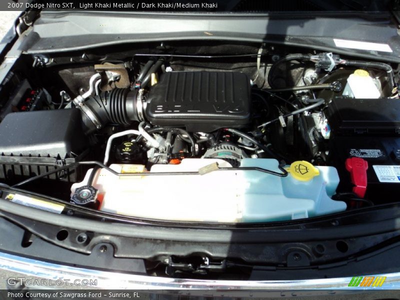 Light Khaki Metallic / Dark Khaki/Medium Khaki 2007 Dodge Nitro SXT