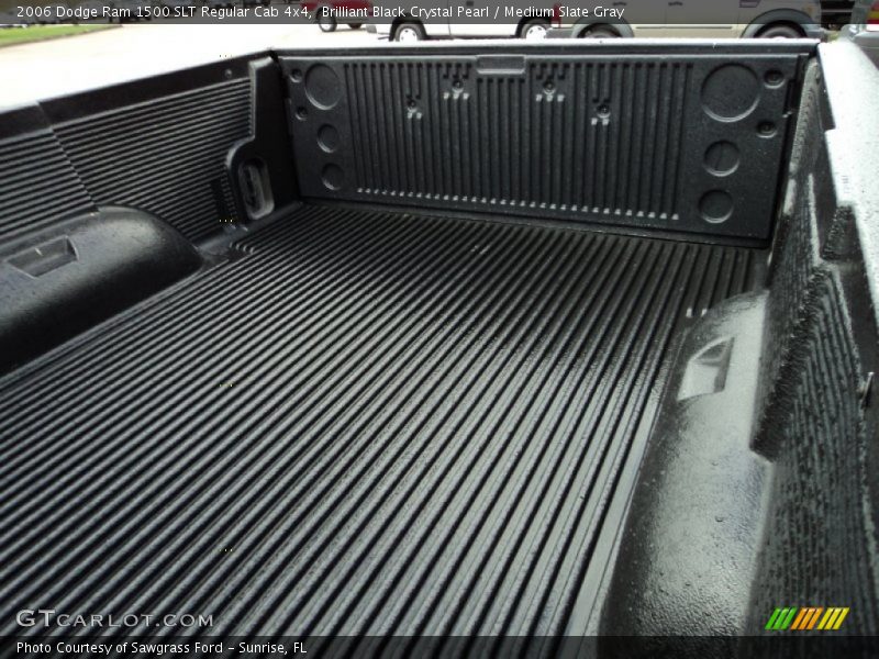Brilliant Black Crystal Pearl / Medium Slate Gray 2006 Dodge Ram 1500 SLT Regular Cab 4x4