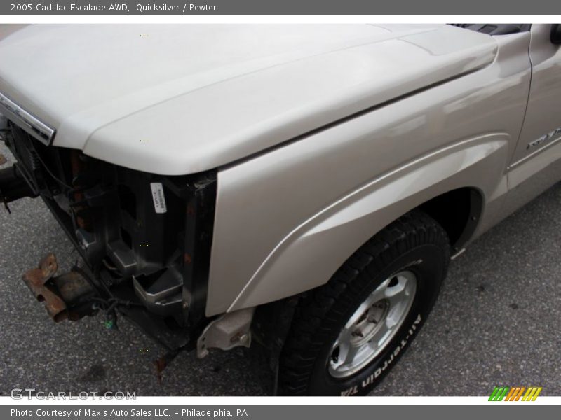 Quicksilver / Pewter 2005 Cadillac Escalade AWD