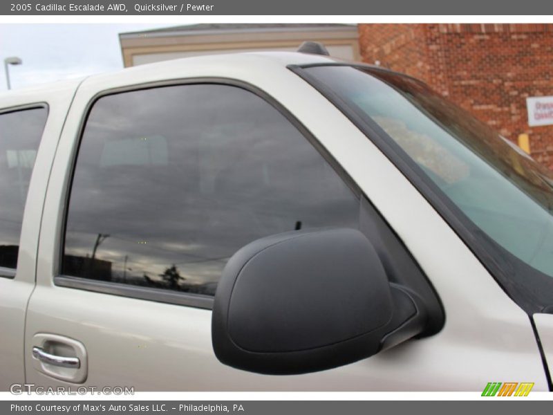 Quicksilver / Pewter 2005 Cadillac Escalade AWD