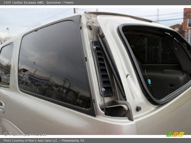 Quicksilver / Pewter 2005 Cadillac Escalade AWD