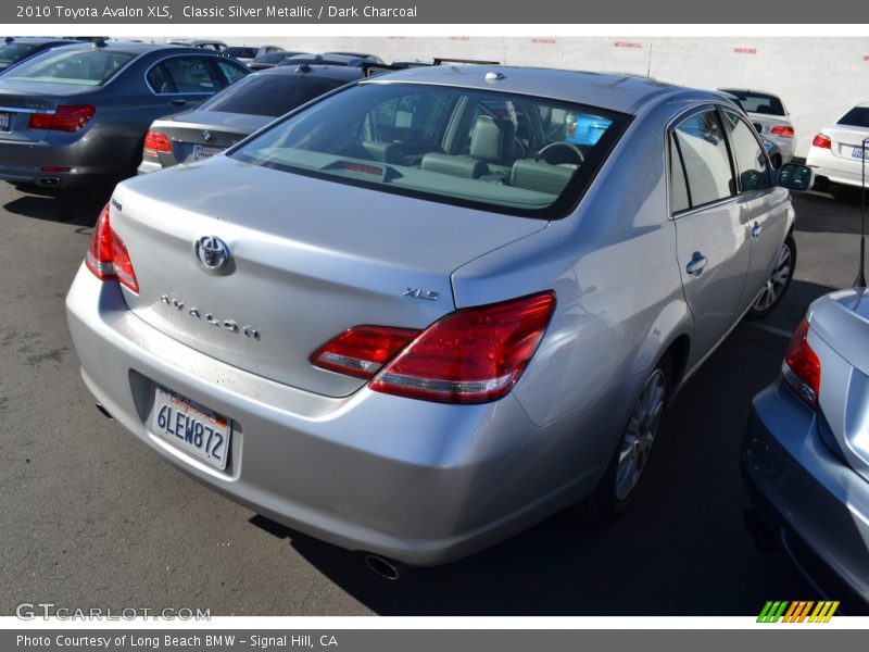 Classic Silver Metallic / Dark Charcoal 2010 Toyota Avalon XLS