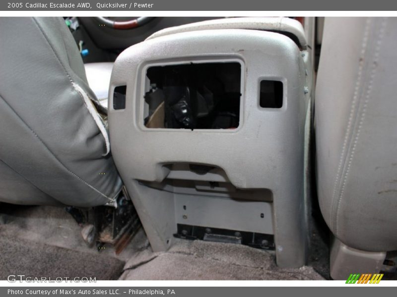 Quicksilver / Pewter 2005 Cadillac Escalade AWD