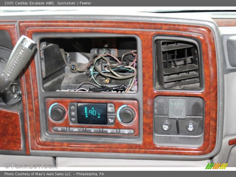 Quicksilver / Pewter 2005 Cadillac Escalade AWD