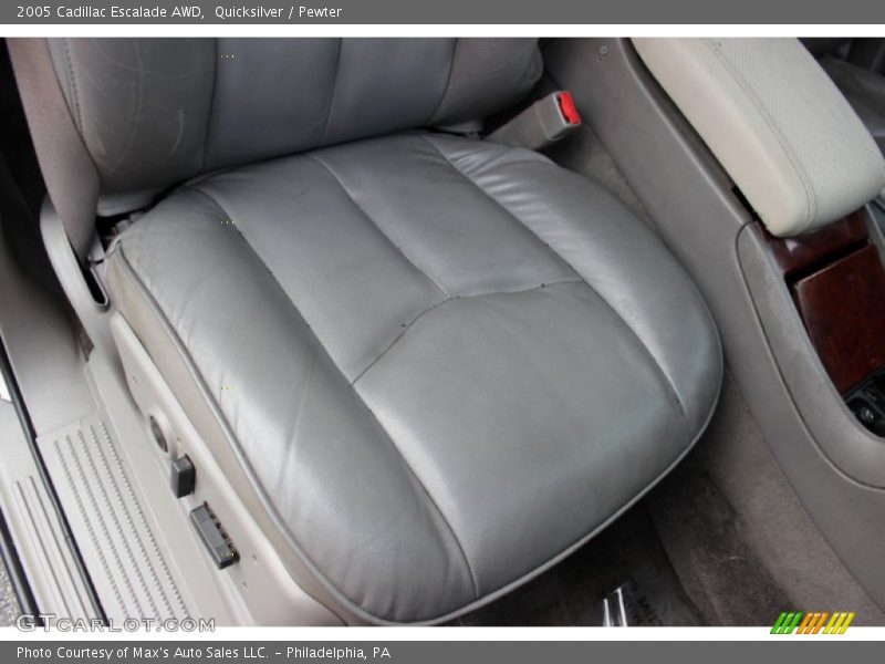 Quicksilver / Pewter 2005 Cadillac Escalade AWD