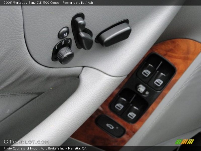 Controls of 2006 CLK 500 Coupe