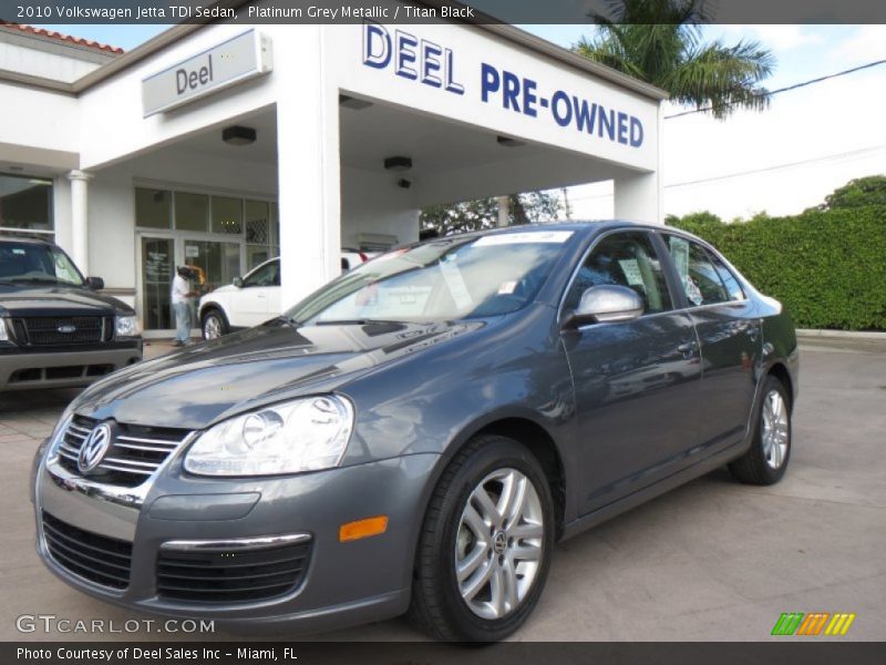 Platinum Grey Metallic / Titan Black 2010 Volkswagen Jetta TDI Sedan