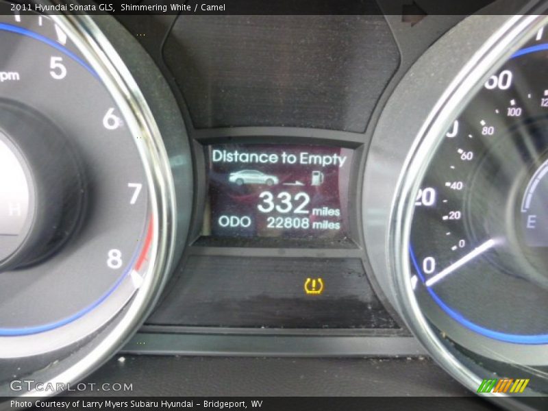 Shimmering White / Camel 2011 Hyundai Sonata GLS