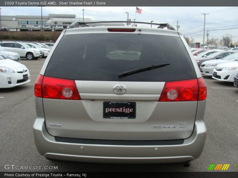 Silver Shadow Pearl / Stone 2009 Toyota Sienna XLE AWD