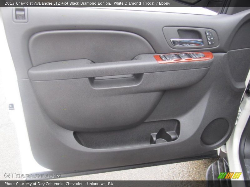 White Diamond Tricoat / Ebony 2013 Chevrolet Avalanche LTZ 4x4 Black Diamond Edition