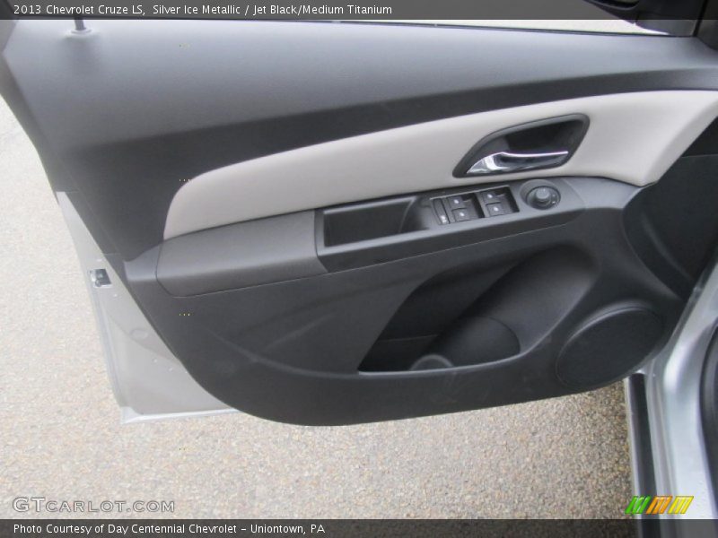 Silver Ice Metallic / Jet Black/Medium Titanium 2013 Chevrolet Cruze LS