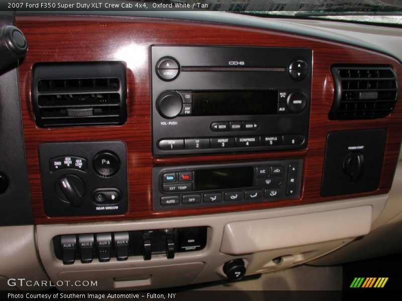 Oxford White / Tan 2007 Ford F350 Super Duty XLT Crew Cab 4x4