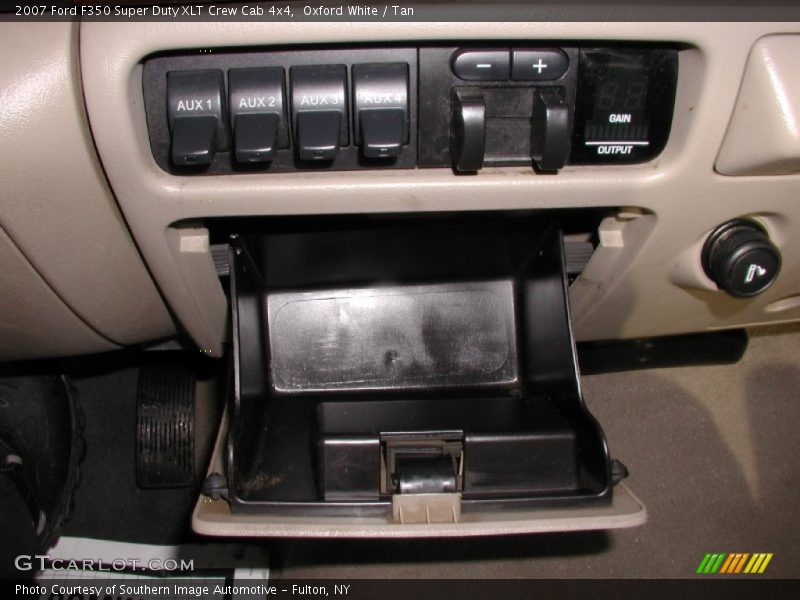 Oxford White / Tan 2007 Ford F350 Super Duty XLT Crew Cab 4x4