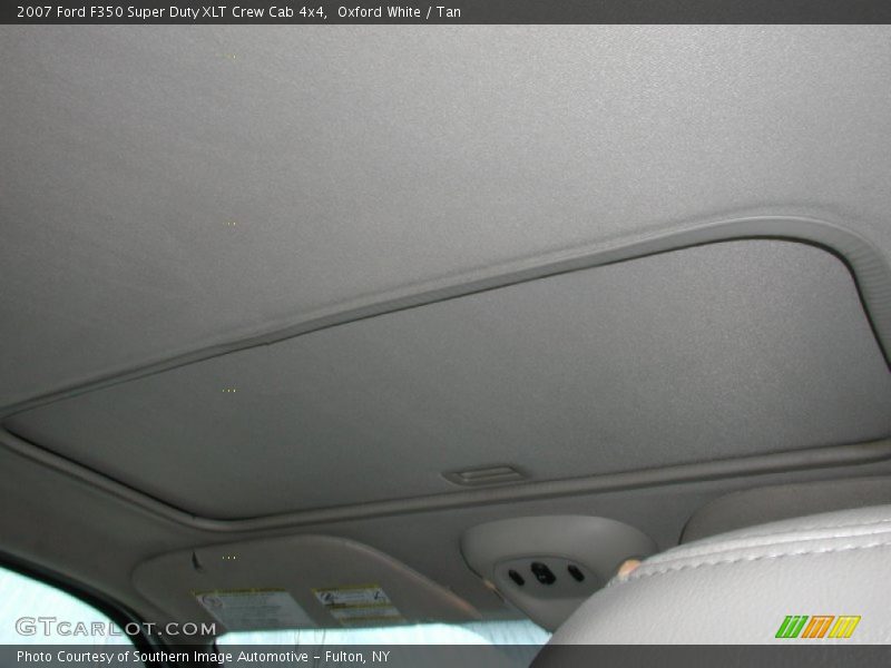 Oxford White / Tan 2007 Ford F350 Super Duty XLT Crew Cab 4x4