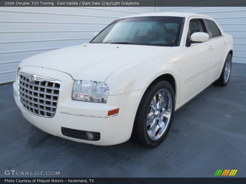 Cool Vanilla / Dark Slate Gray/Light Graystone 2006 Chrysler 300 Touring